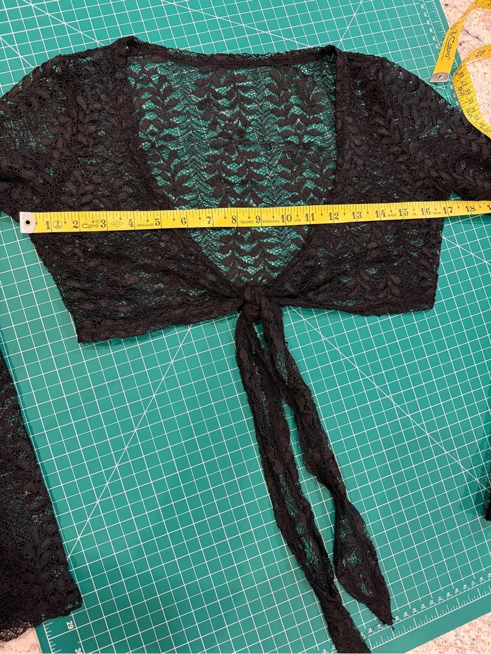 Black Lace Bell Sleeve Tie Front Shrug Crochet Boho Festival Top Estimated XS/S - Picture 3 of 7